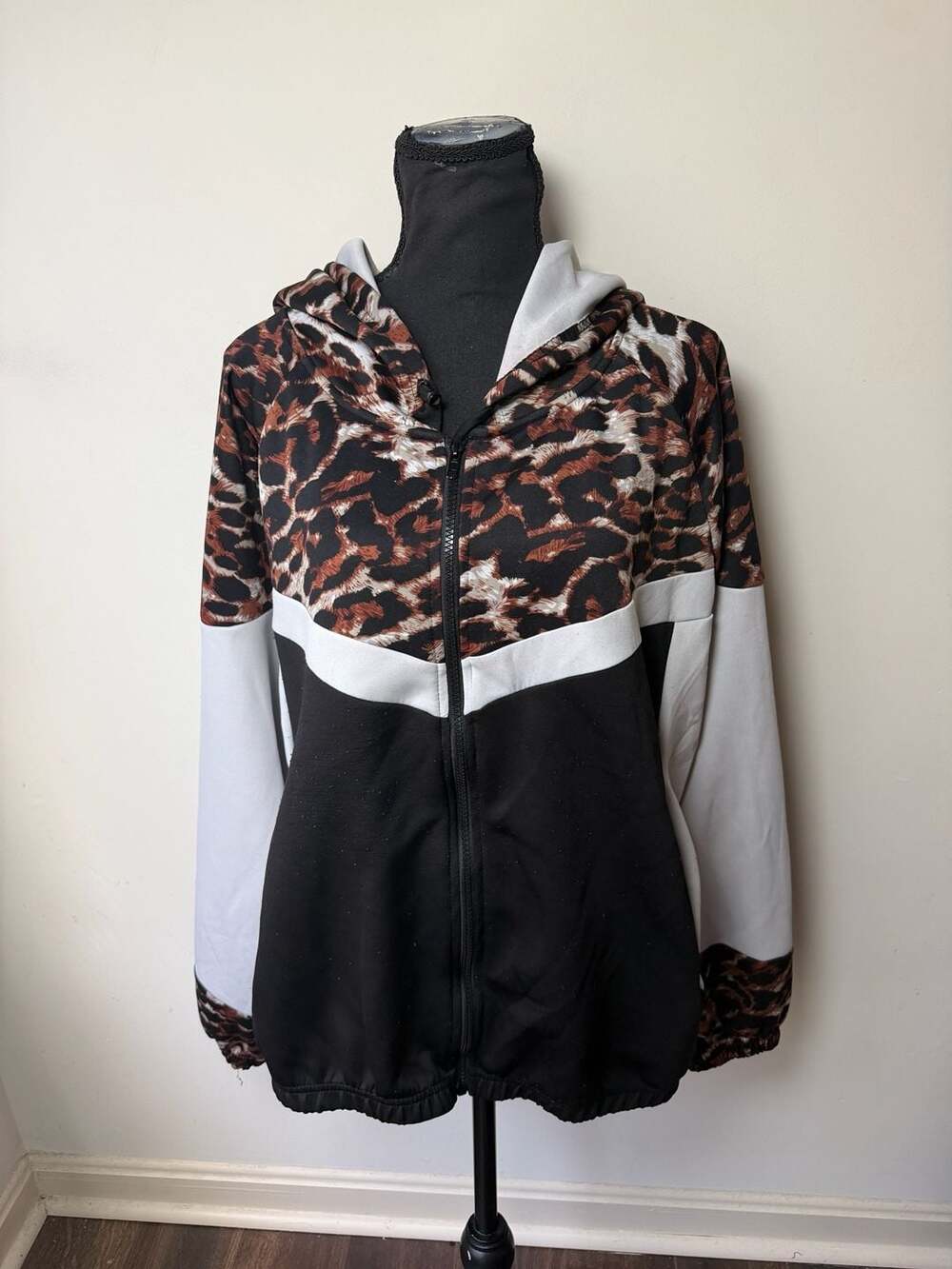 Ashley Stewart Women's Animal Print Colorblock Zip-Up Hoodie